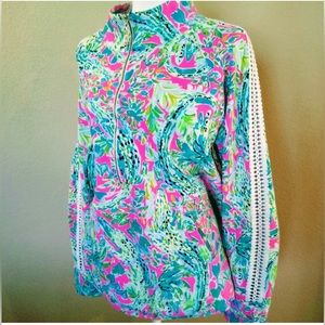 Lilly Pulitzer Popover Multi Snap Back XL